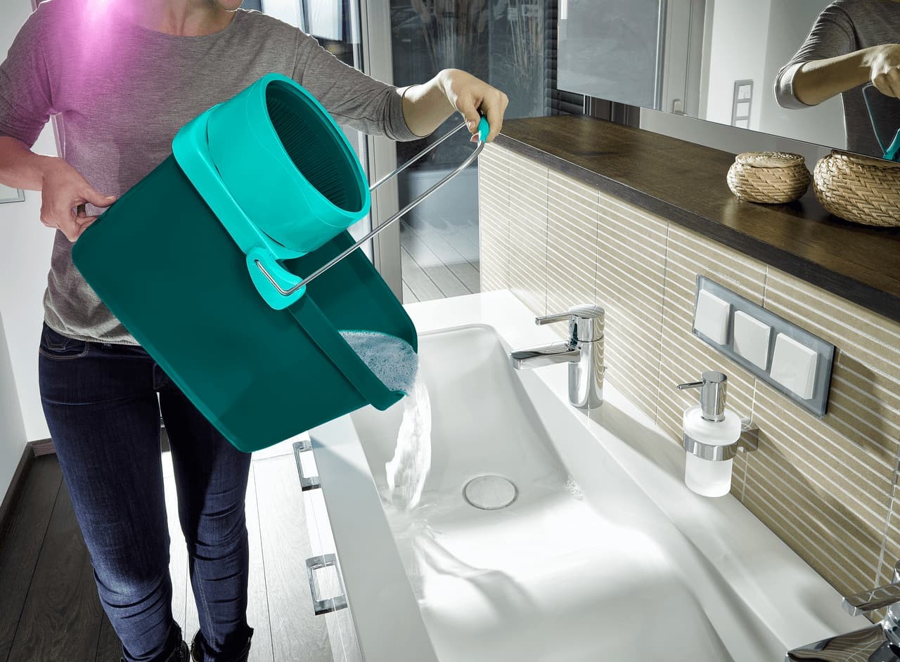 Jak poprawnie czyścić przybory do sprzątania?